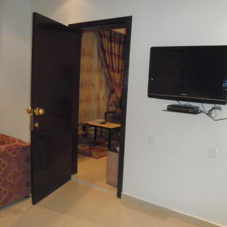 Marina Royal Hotel Suites Кувейт Екстериор снимка