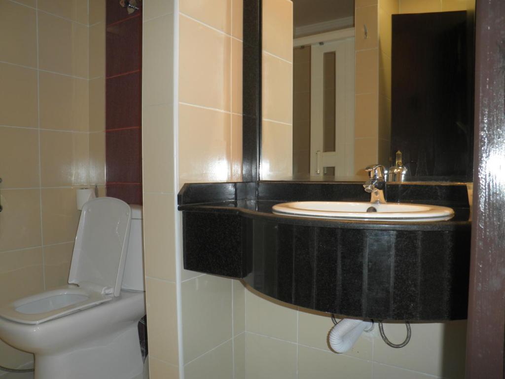 Marina Royal Hotel Suites Кувейт Стая снимка